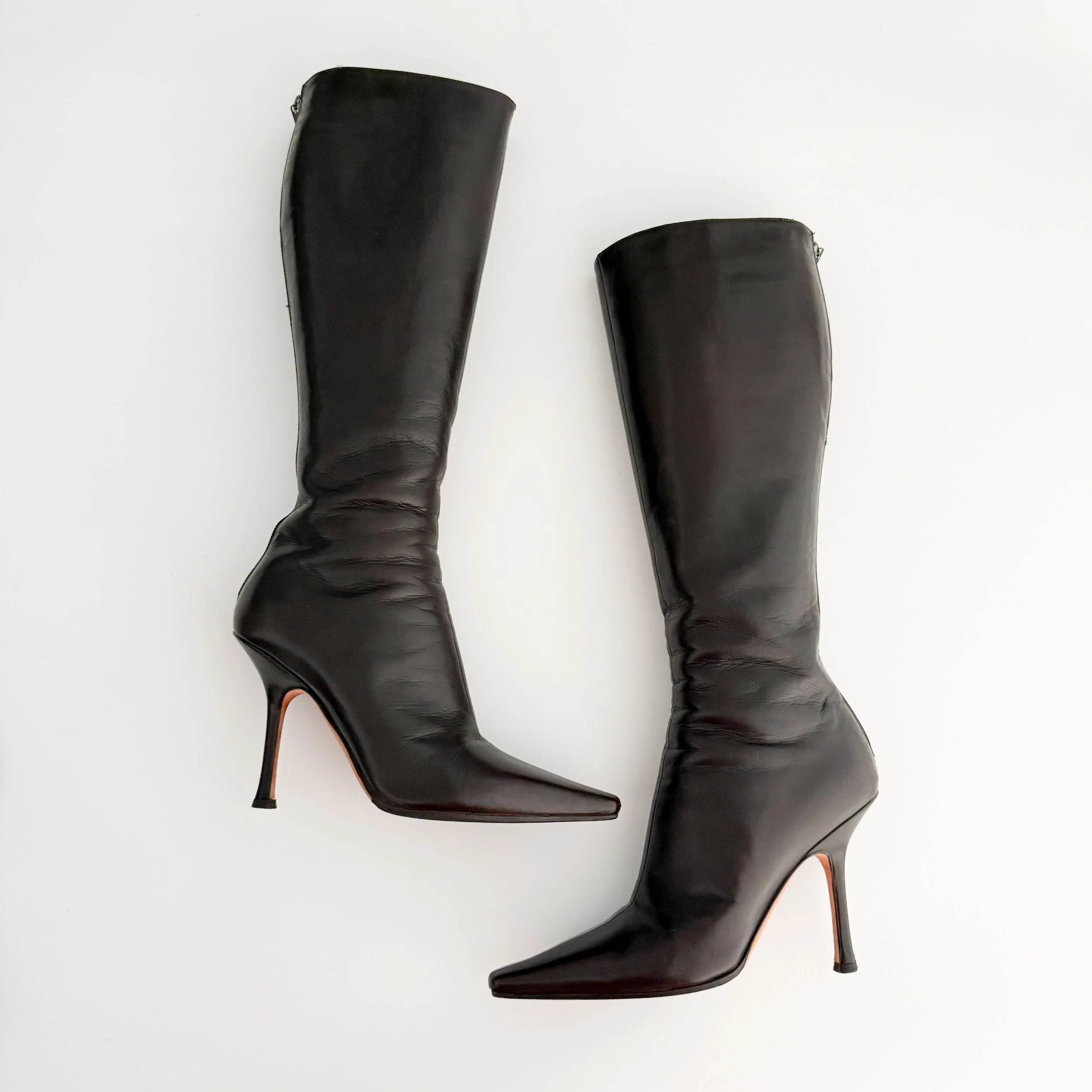Manolo Blahnik (36.5) ヒール Manolo Blahnik Black Leather Ankle Strap Heels (IT 36.5